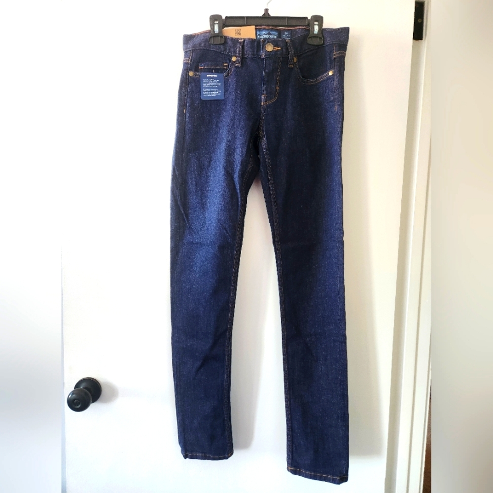 Patagonia NWT slim fit low rise jeans sz 26
